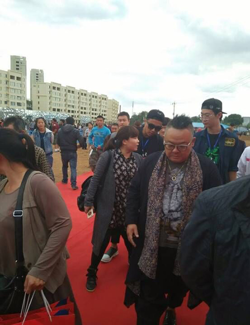 李曉杰助陣梅河口磊邦城市生活廣場(chǎng)營(yíng)銷中心開放