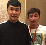 小沈陽(yáng)與經(jīng)紀(jì)人李志合影